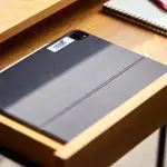 tyverimærket ipad i kontorskuffe